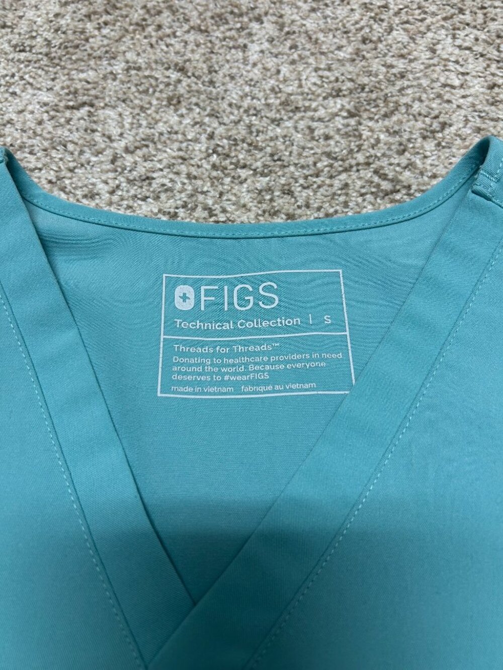 FIGS Catarina One-Pocket Scrub Top Size Small - Picture 2 of 4